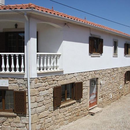 Villa Casa Duas Fontes Capinha Exterior foto